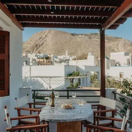 Katsipi Emporio (Santorini)